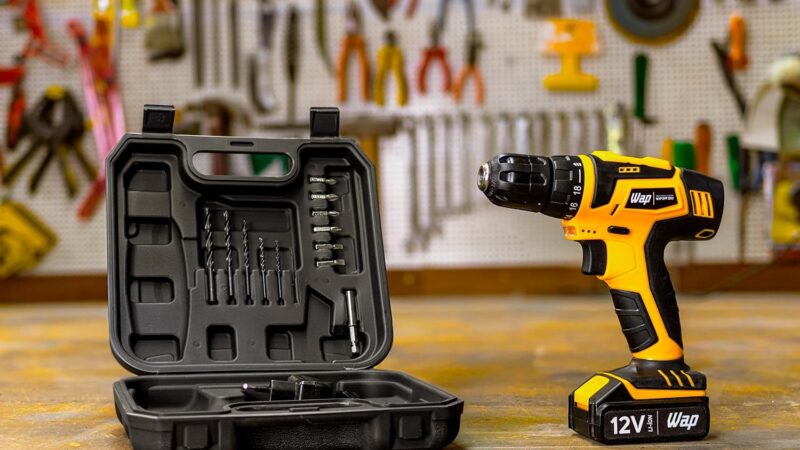 WAP Parafusadeira e Furadeira à Bateria 12V BPF-12K3 — Análise completa: Kit 13 acessórios, maleta, bivolt e empunhadura emborrachada (vale a pena?)